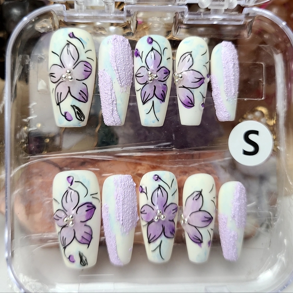 Y2K Floral Press-On Nail Set